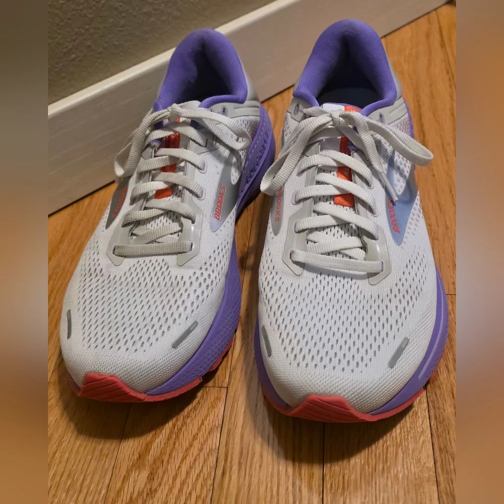 Brooks Women's 11 Adrenaline GTS 22 Running Shoes - Gray w Purple & Orange - Picture 2 of 10